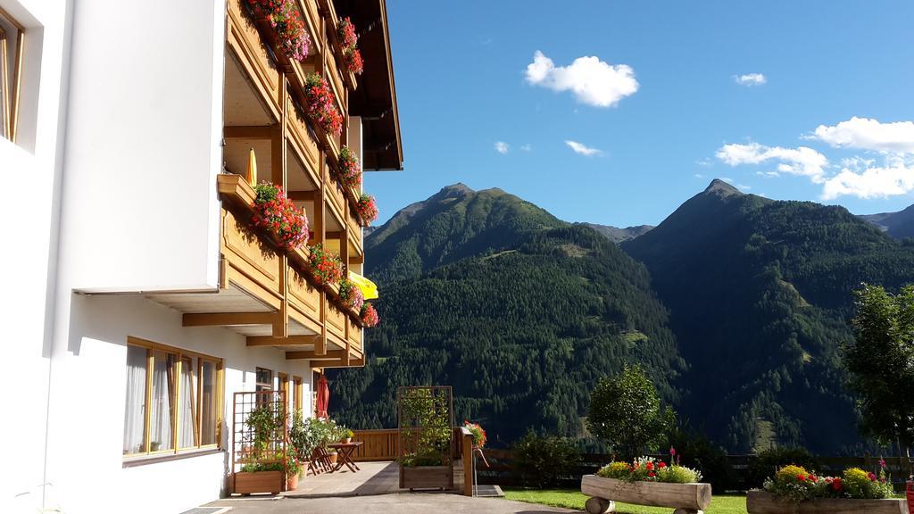 Gaestehaus Zedlacherhof Matrei in Osttirol Exteriör bild